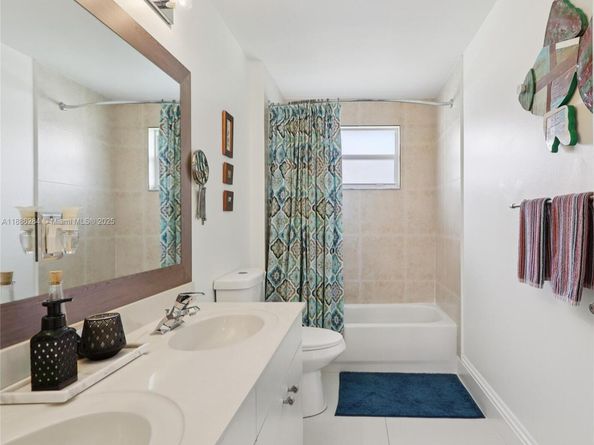3921 SW 186th Ave, Miramar FL 33029