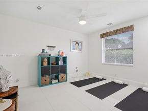 3921 SW 186th Ave, Miramar FL 33029