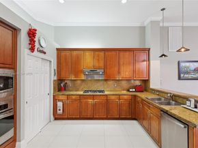 3921 SW 186th Ave, Miramar FL 33029