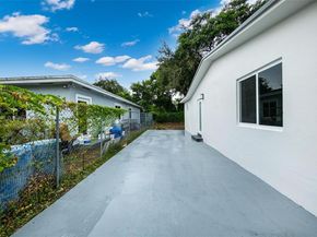 2951 NW 47th St, Miami FL 33142