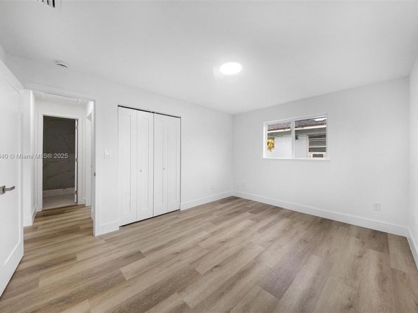 2951 NW 47th St, Miami FL 33142