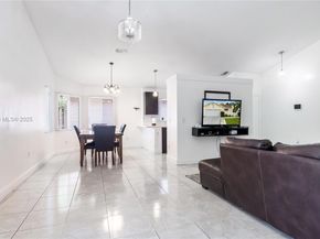 1008 W Jasmine Ln, North Lauderdale FL 33068