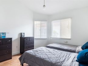 1008 W Jasmine Ln, North Lauderdale FL 33068