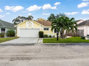 1008 W Jasmine Ln, North Lauderdale FL 33068