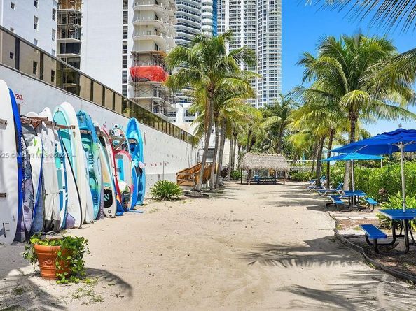6039 Collins Ave 1402, Miami Beach FL 33140