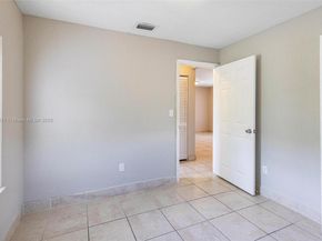 6048 Buchanan St, Hollywood FL 33024