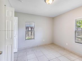 6048 Buchanan St, Hollywood FL 33024