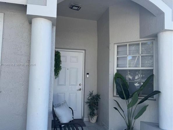 14273 SW 120 Ct 1111, Miami FL 33186