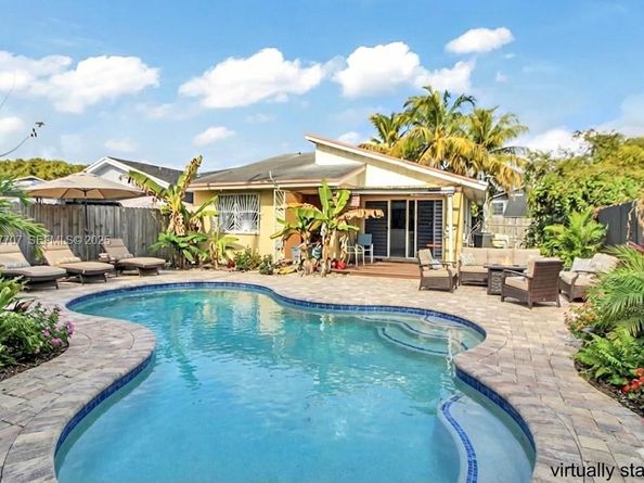 11324 SW 187th Ter, Miami FL 33157