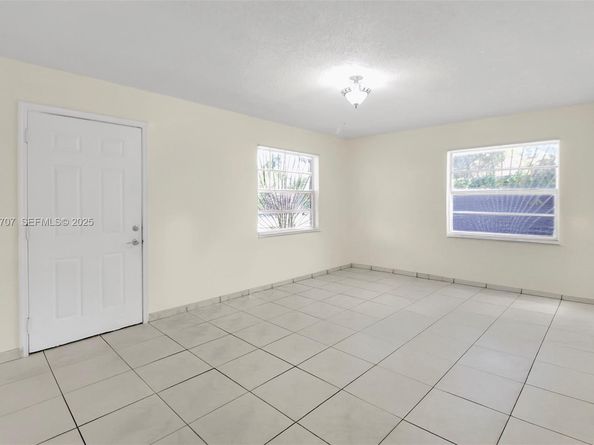 11324 SW 187th Ter, Miami FL 33157