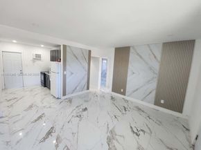 12101 SW 215th St, Miami FL 33177