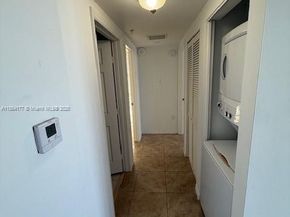900 SW 8th St 904, Miami FL 33130