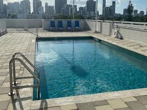 900 SW 8th St 904, Miami FL 33130