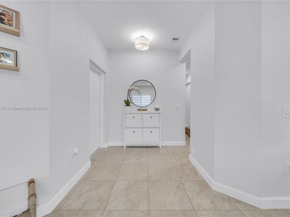 290 NW 109th Ave 103, Miami FL 33172