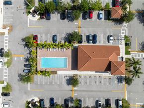 290 NW 109th Ave 103, Miami FL 33172