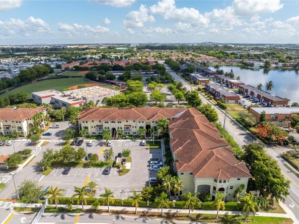 290 NW 109th Ave 103, Miami FL 33172