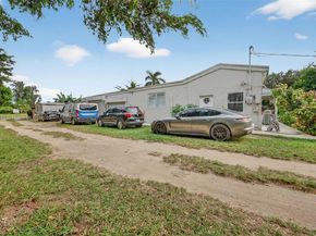 23825 SW 142nd Ave, Homestead FL 33032