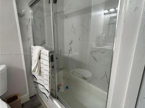 7402 NW 75th St, Tamarac FL 33321