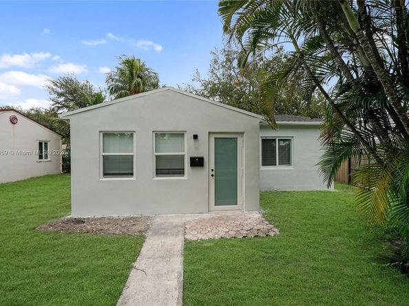 2431 Coolidge St, Hollywood FL 33020