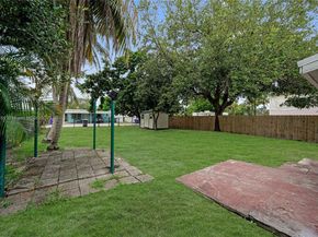 2431 Coolidge St, Hollywood FL 33020