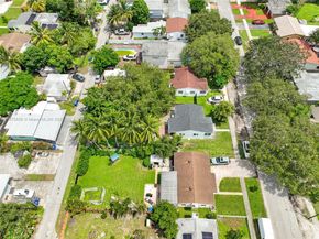 2431 Coolidge St, Hollywood FL 33020