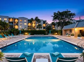 27 Royal Palm Way 102, Boca Raton FL 33432