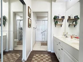 27 Royal Palm Way 102, Boca Raton FL 33432