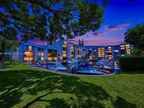 27 Royal Palm Way 102, Boca Raton FL 33432