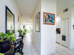 27 Royal Palm Way 102, Boca Raton FL 33432