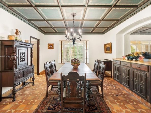 3586 Flamingo Dr, Miami Beach FL 33140