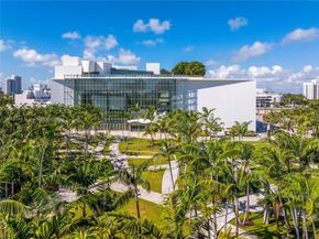 3586 Flamingo Dr, Miami Beach FL 33140