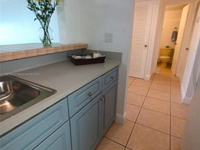 8000 Harding Ave 3B, Miami Beach FL 33141