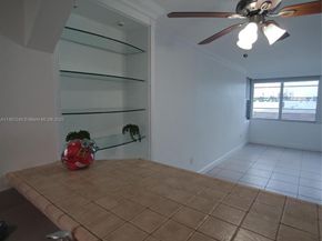8000 Harding Ave 3B, Miami Beach FL 33141