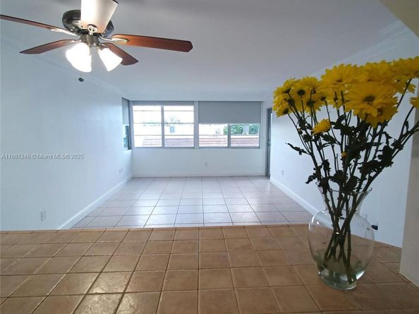 8000 Harding Ave 3B, Miami Beach FL 33141