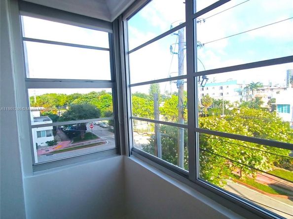 8000 Harding Ave 3B, Miami Beach FL 33141
