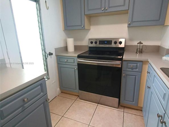 8000 Harding Ave 3B, Miami Beach FL 33141