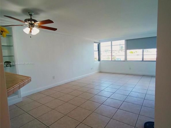 8000 Harding Ave 3B, Miami Beach FL 33141