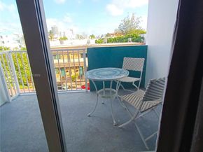 8000 Harding Ave 3B, Miami Beach FL 33141