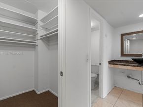 1301 NE Miami Gardens Dr 1025W, Miami FL 33179