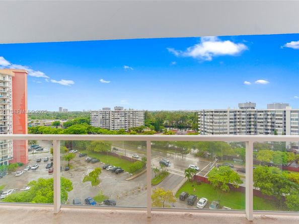 1301 NE Miami Gardens Dr 1025W, Miami FL 33179