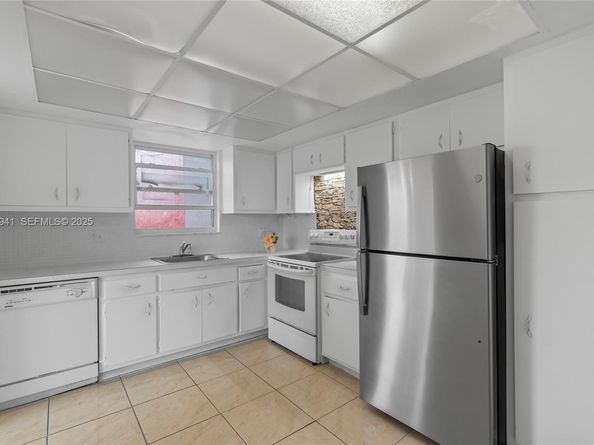 1301 NE Miami Gardens Dr 1025W, Miami FL 33179