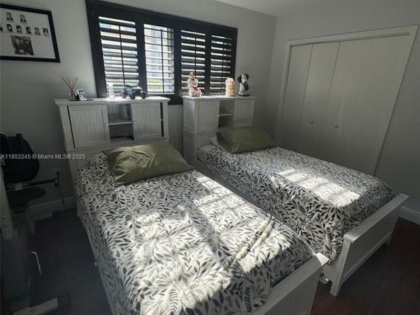 111 SW 24th Ave, Miami FL 33135