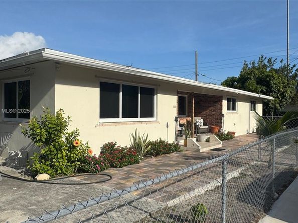 111 SW 24th Ave, Miami FL 33135