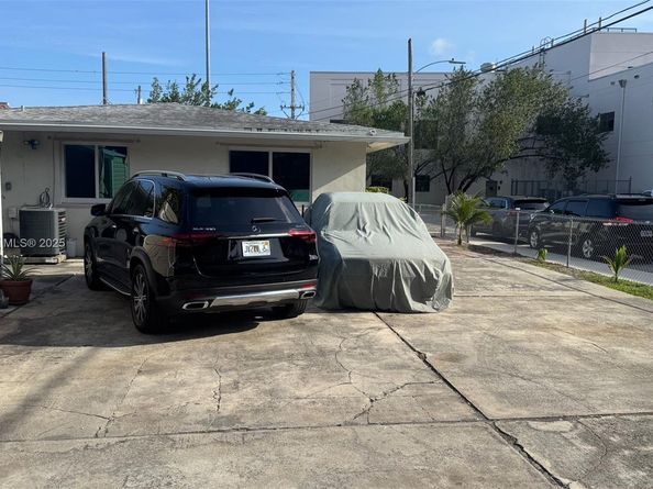 111 SW 24th Ave, Miami FL 33135