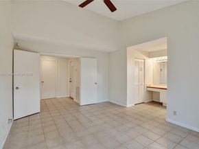 9444 N Chelsea Dr N, Plantation FL 33324