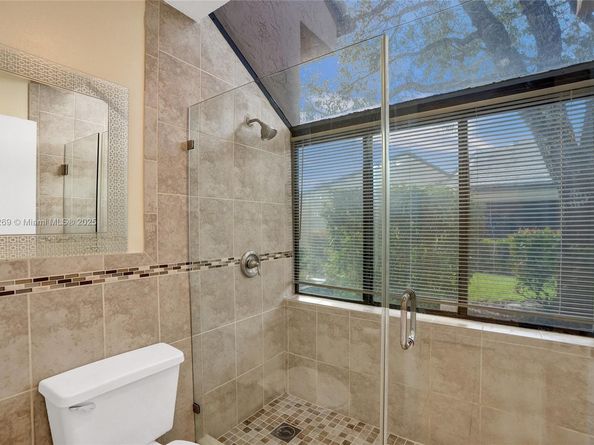 9444 N Chelsea Dr N, Plantation FL 33324