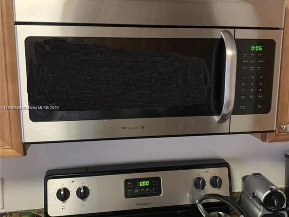 900 Bay Dr 211, Miami Beach FL 33141