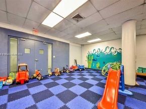 900 Bay Dr 211, Miami Beach FL 33141