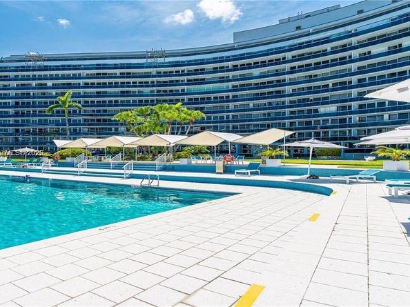 900 Bay Dr 211, Miami Beach FL 33141