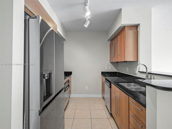 335 S Biscayne Blvd 2704, Miami FL 33131